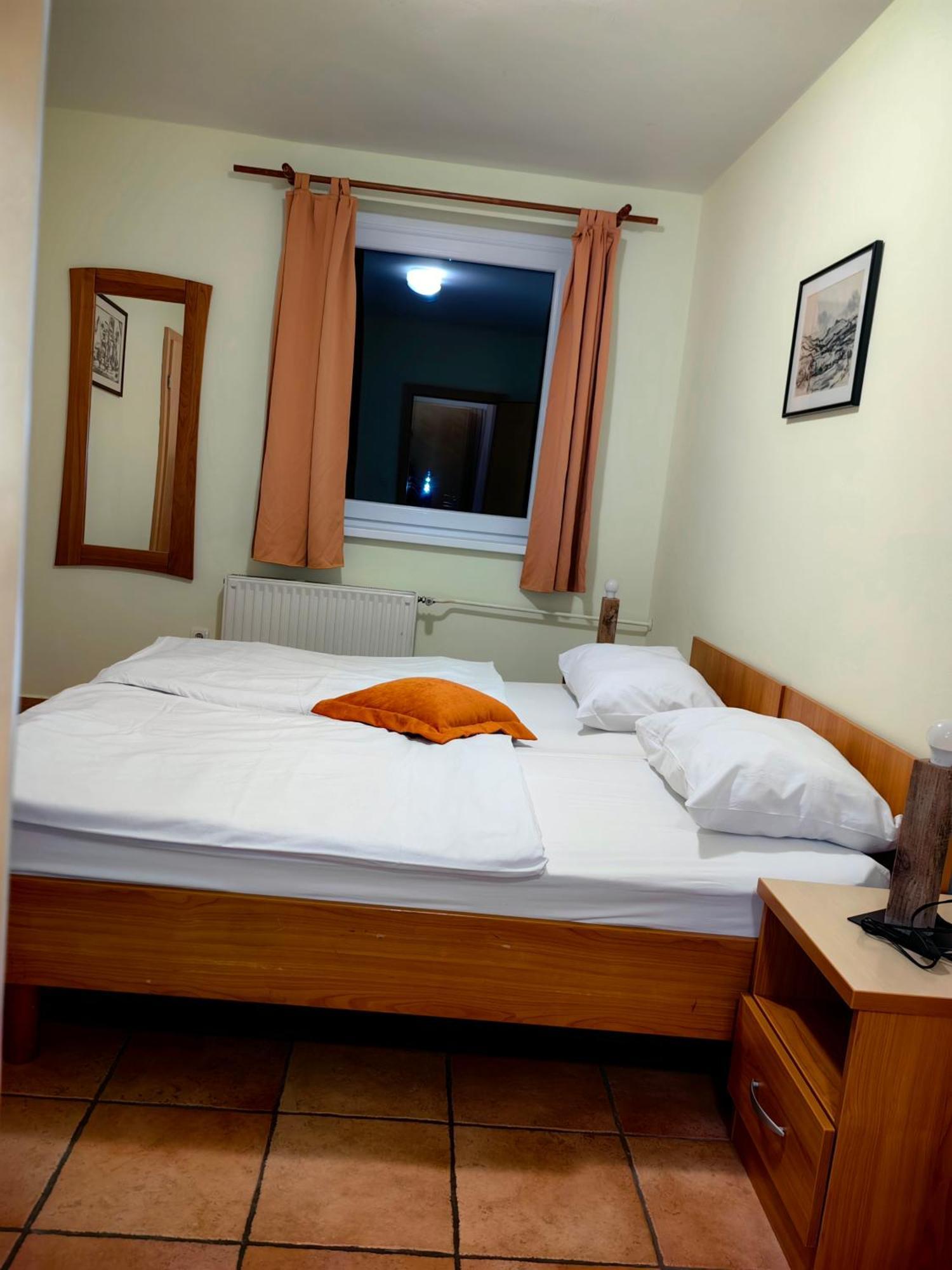 Hotel Kovac Osilnica Екстериор снимка