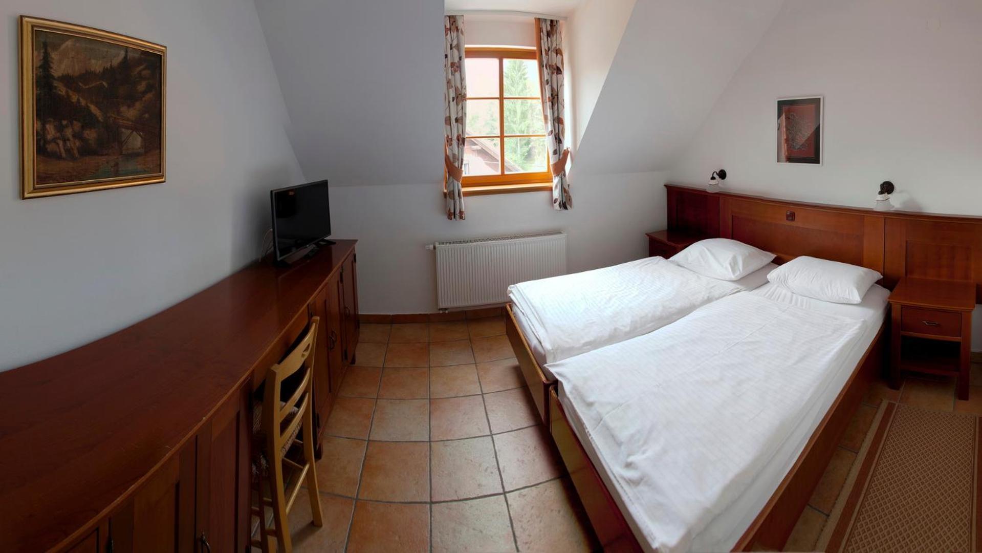 Hotel Kovac Osilnica Екстериор снимка